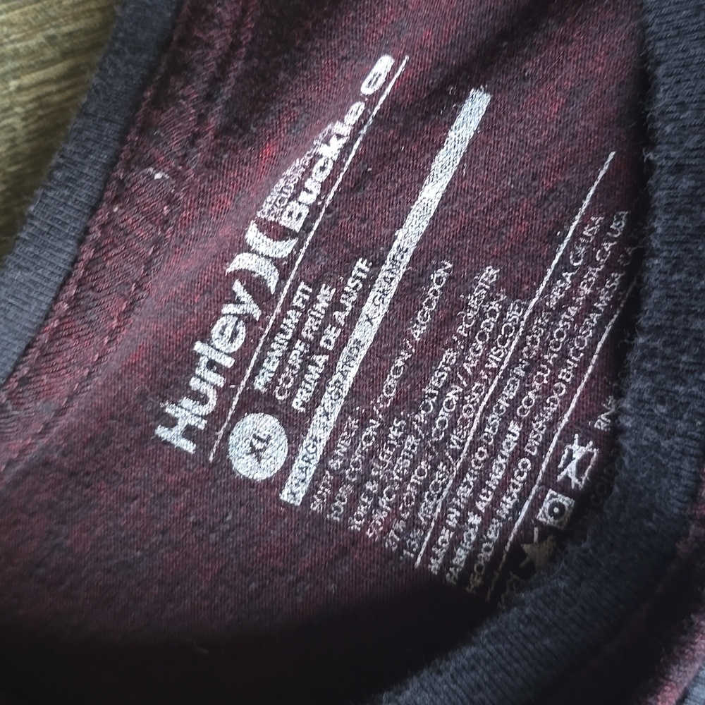 Hurley Graphic Logo Tshirt Size XL - Picture 3 of 3